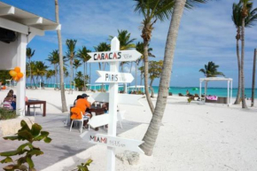 Cap Cana Cap Blue